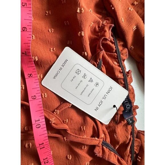 KOJOON women’s rust orange textured off the shoulder long sleeve blouse - Picture 7 of 8